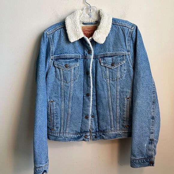 Levi’s
Ex Boyfriend Trucker Jean Jacket M - Picture 2 of 6